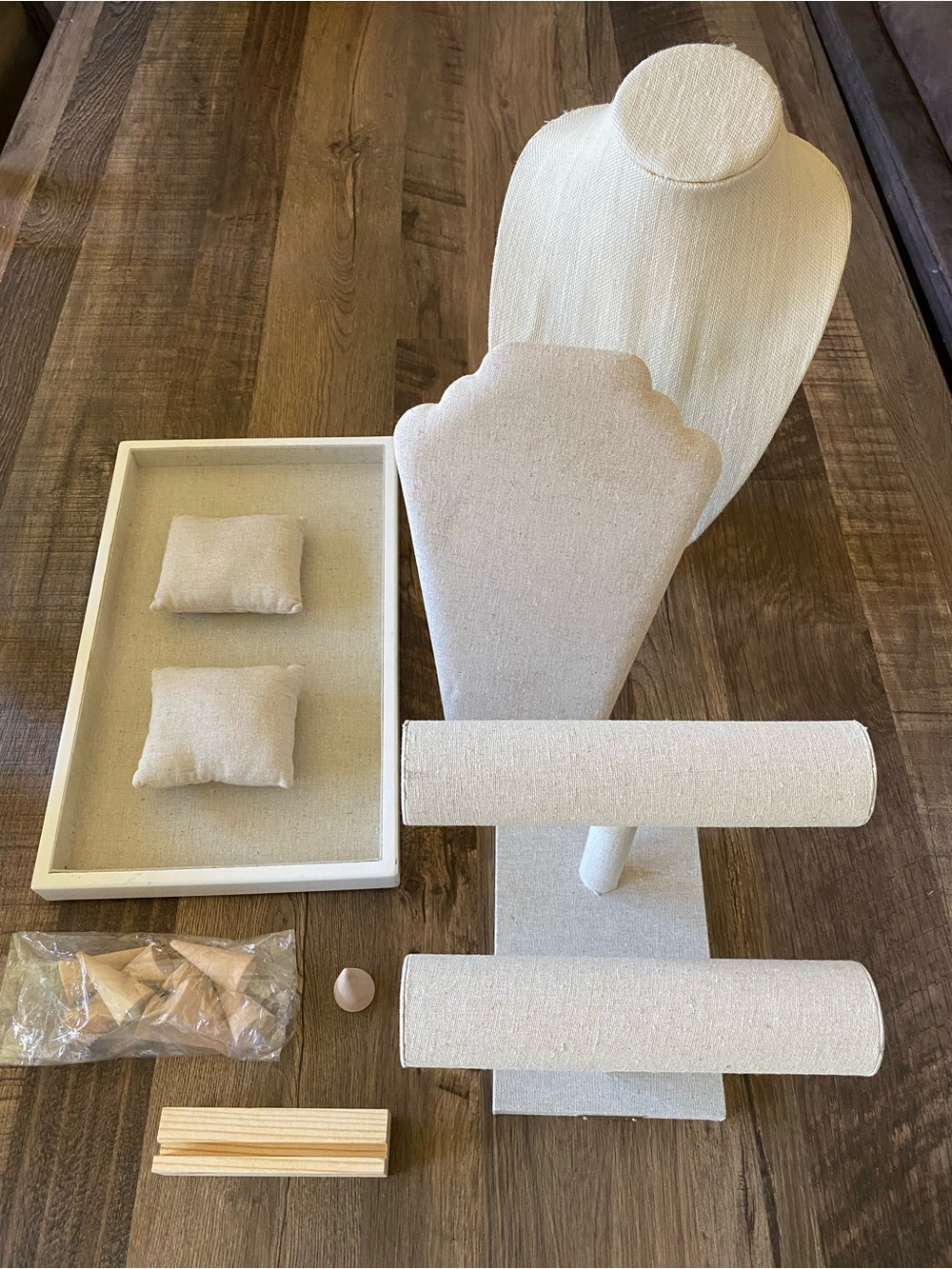 Stella & Dot Neutral Linen Jewelry Display Set - Multi-Piece Organizer